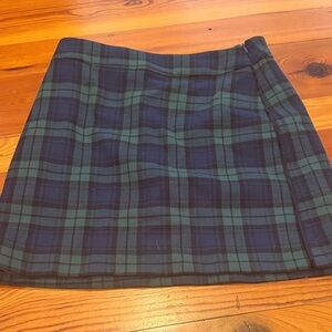 Vineyard Vines Plaid Mini Skirt in Green and Navy